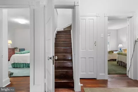 Entry Way - 314 Midland Ave, Wayne, PA 19087 photo 9 of 12