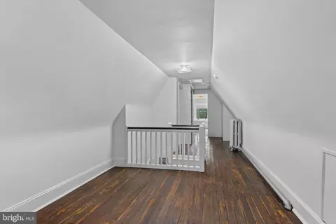Entry Way - 314 Midland Ave, Wayne, PA 19087 photo 11 of 12