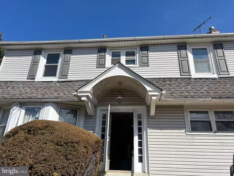 100 E Manoa Rd, Havertown, PA 19083