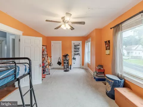 Bedroom - 235 E Township Line Rd, Upper Darby, PA 19082 photo 3 of 6