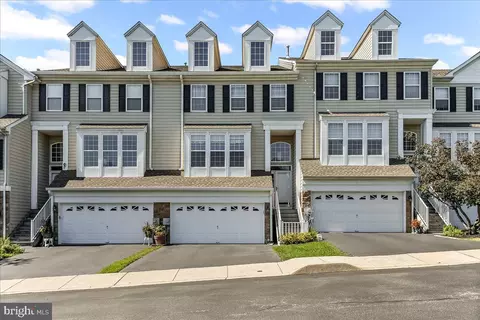 205 N Azalea Ct, Glen Mills, PA 19342
