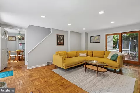 Living - 138 Morningside Cir, Wayne, PA 19087 photo 1 of 1