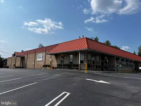 Exterior - 138 Morningside Cir, Wayne, PA 19087 photo 15 of 15
