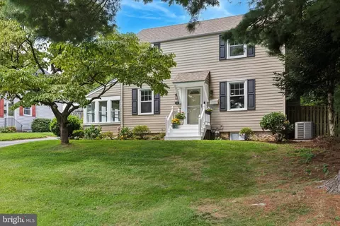 Exterior - 138 Morningside Cir, Wayne, PA 19087 photo 2 of 15