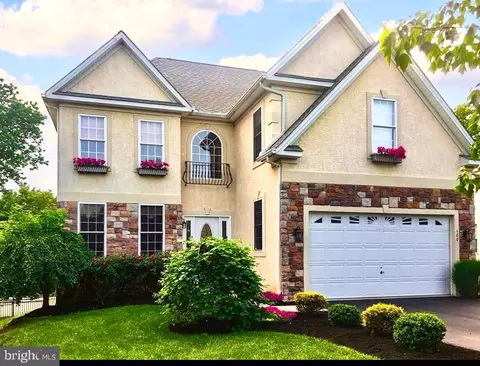 400 Baileys Run Ln, Springfield, PA 19064