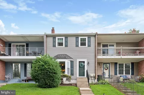 3 Colonial Way, Aston, PA 19014