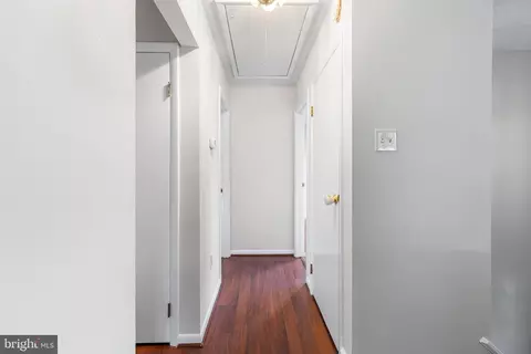 Entry Way - 2344 Wiltshire Dr, Boothwyn, PA 19061 photo 1 of 2
