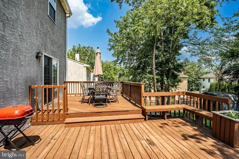 Exterior - 421 Eagle Rd, Havertown, PA 19083 photo 4 of 9