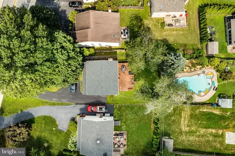 View/Area - 421 Eagle Rd, Havertown, PA 19083 photo 1 of 5