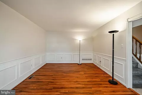 Living - 421 Eagle Rd, Havertown, PA 19083 photo 1 of 3