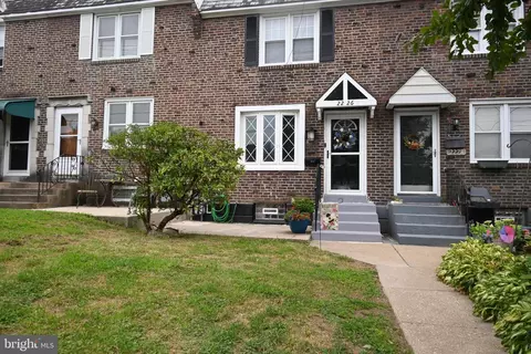 2226 S Harwood Ave, Darby, PA 19082