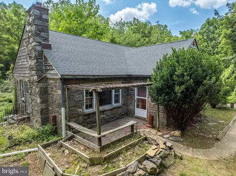 Undisclosed, Brookhaven, PA 19015