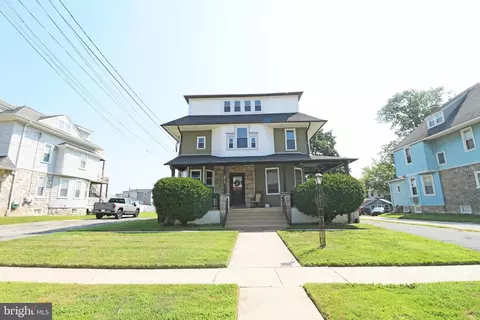 217 W Garfield Ave, Norwood, PA 19074
