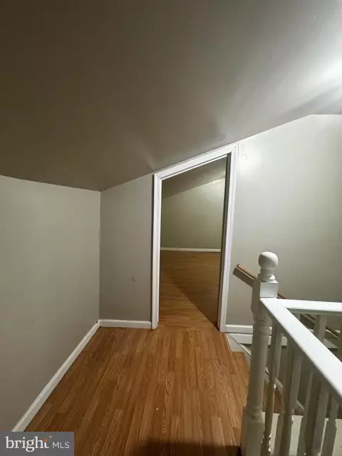 Entry Way - 62 Richfield Rd, Darby, PA 19082 photo 4 of 5