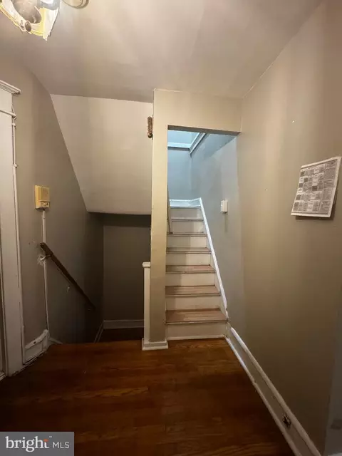 Entry Way - 62 Richfield Rd, Darby, PA 19082 photo 1 of 5