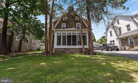 108 E Parkway Ave, Chester, PA 19013