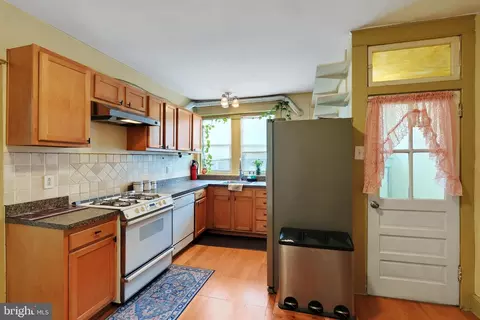 134 Heather Rd, Darby, PA 19082 photo 10