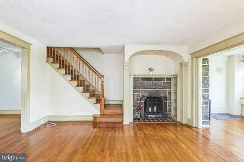 134 Heather Rd, Darby, PA 19082 photo 4