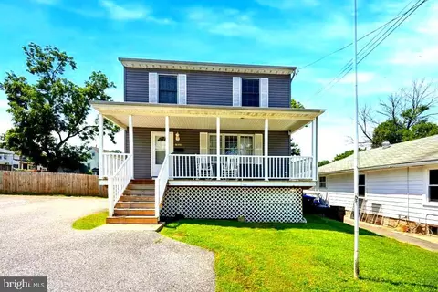 Exterior - 1920 Huddell Ave, Linwood, PA 19061 photo 1 of 3