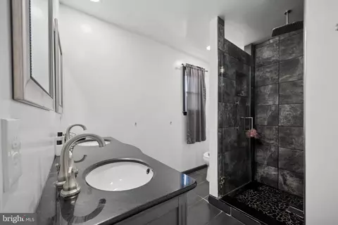 Bath - 1920 Huddell Ave, Linwood, PA 19061 photo 2 of 2