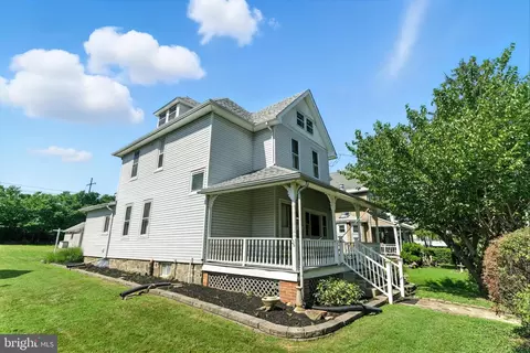 1000 Elmwood Ave, Sharon Hill, PA 19079