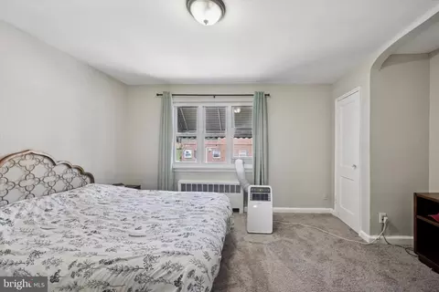 Bedroom - 7138 Pine St, Upper Darby, PA 19082 photo 5 of 6