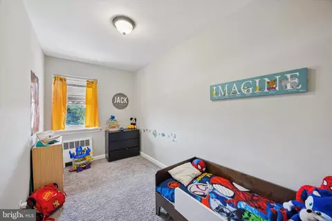 Bedroom - 7138 Pine St, Upper Darby, PA 19082 photo 4 of 6