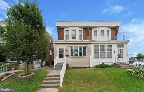1205 E 9th St, Crum Lynne, PA 19022