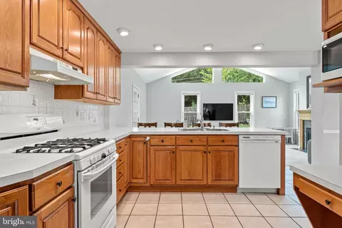 806 Rhoads Dr, Springfield, PA 19064 photo 7