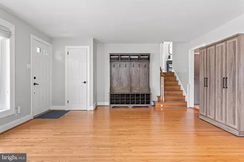 806 Rhoads Dr, Springfield, PA 19064 photo 3