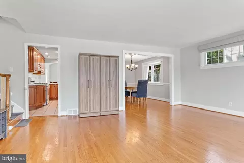 806 Rhoads Dr, Springfield, PA 19064 photo 4