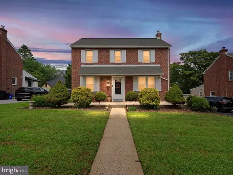 353 Kirks Ln, Drexel Hill, PA 19026