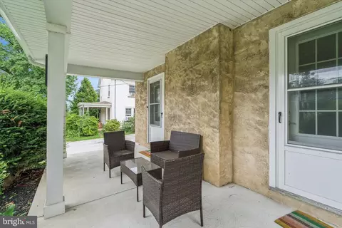 Exterior - 633 E Manoa Rd, Havertown, PA 19083 photo 7 of 7