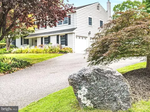 502 W Brookhaven Rd, Wallingford, PA 19086