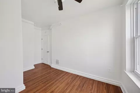 33 Maple St, Marcus Hook, PA 19061 photo 16