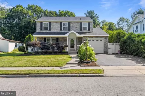 403 Haverford Pl, Swarthmore, PA 19081