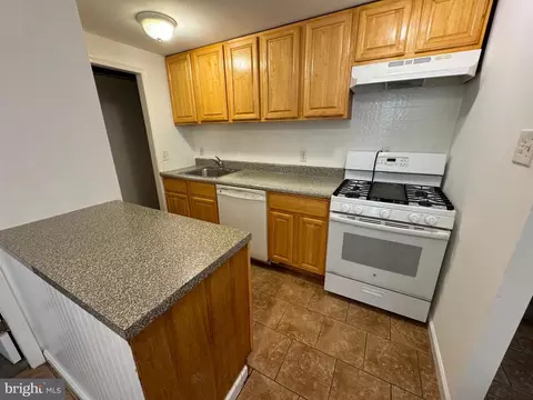 163 Chadwick Ave, Marcus Hook, PA 19061 photo 3