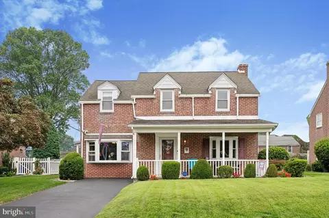 137 Friendship Rd, Drexel Hill, PA 19026
