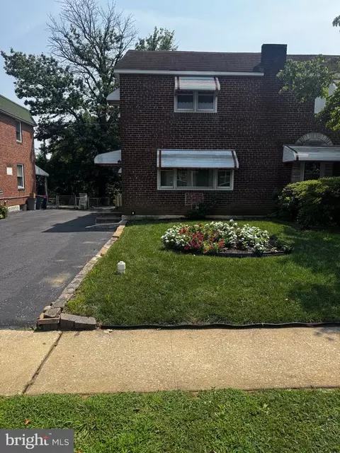 336 Holland St, Crum Lynne, PA 19022