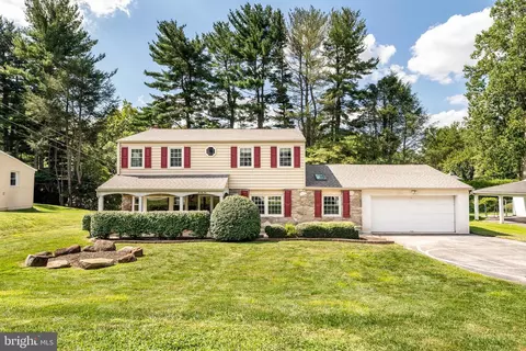 22 Barbara Ln, Havertown, PA 19083