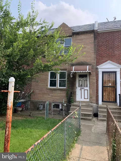 1241 Edgehill Rd, Darby, PA 19023