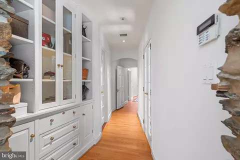 Entry Way - 2 Fairview Dr, Wayne, PA 19087 photo 3 of 7