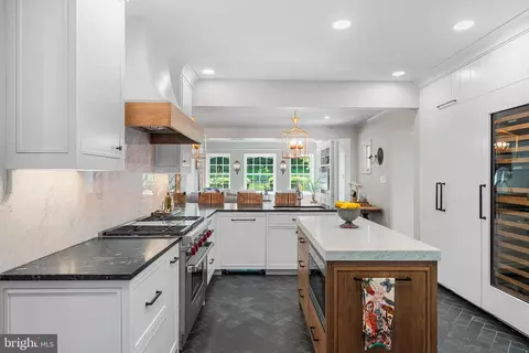 Kitchen - 2 Fairview Dr, Wayne, PA 19087 photo 3 of 5