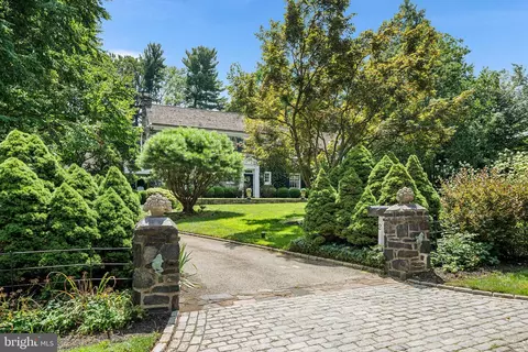 Exterior - 2 Fairview Dr, Wayne, PA 19087 photo 17 of 17