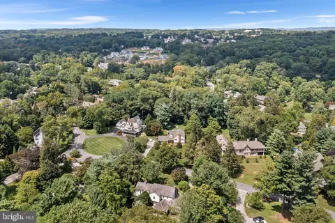 View/Area - 2 Fairview Dr, Wayne, PA 19087 photo 6 of 6