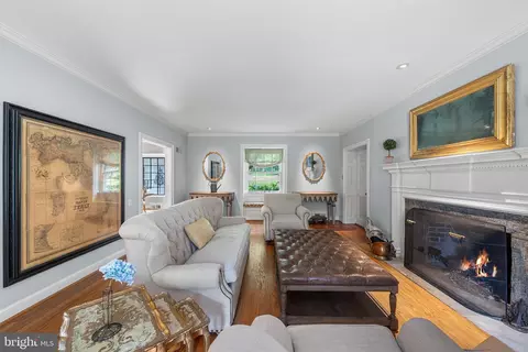 Living - 2 Fairview Dr, Wayne, PA 19087 photo 3 of 3