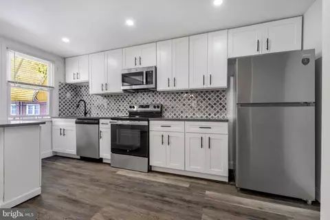 312 Golf Rd, Darby, PA 19023