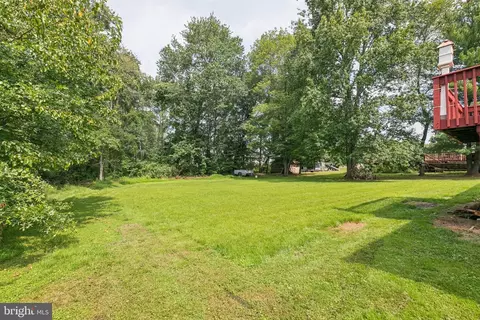 Exterior - 2401 W Colonial Dr, Upper Chichester, PA 19061 photo 4 of 7