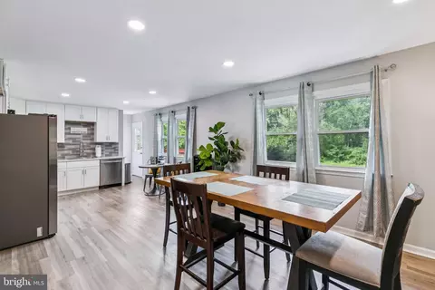 Dining - 2401 W Colonial Dr, Upper Chichester, PA 19061 photo 2 of 2