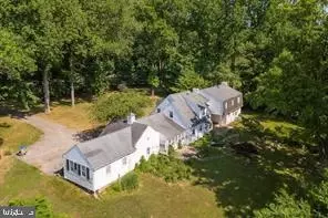 402 S Newtown Street Rd, Newtown Square, PA 19073